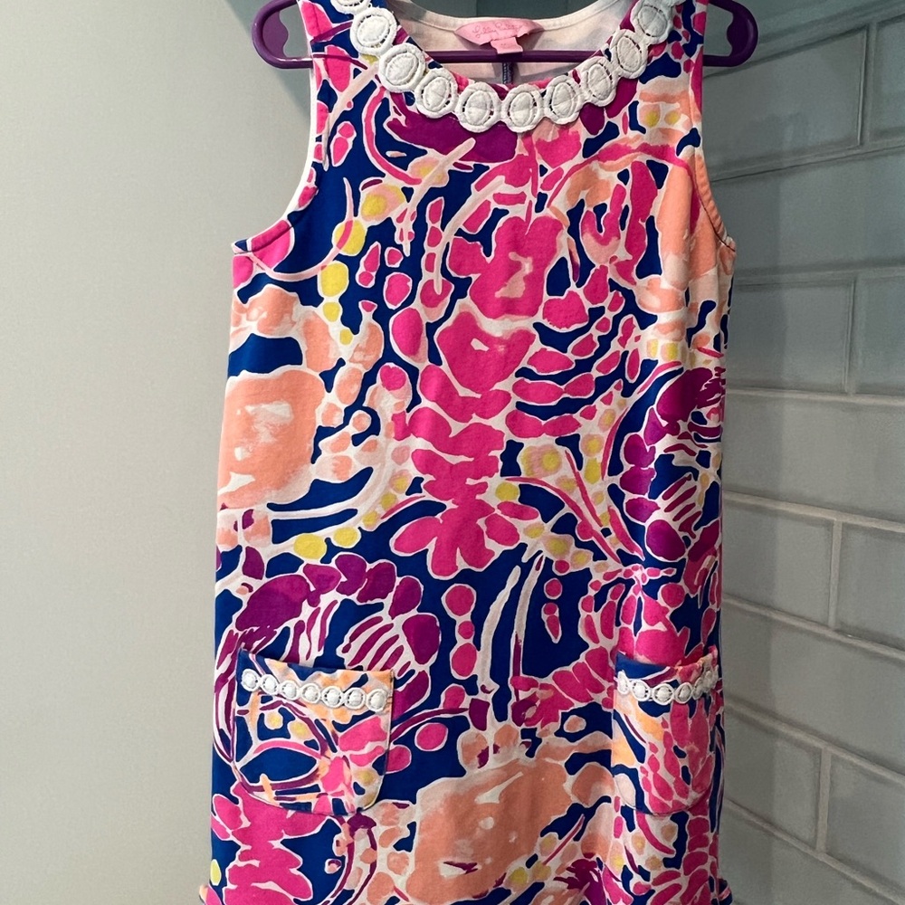 Lilly Pulitzer Girls Sleeveless Coral Pink Navy Floral Shift Dress